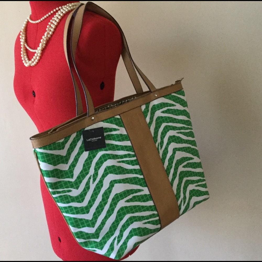 👜Liz Claiborne Animal Print Shoulder Bag